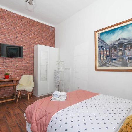 Fab 'N' Chic Apartments Split Exterior photo